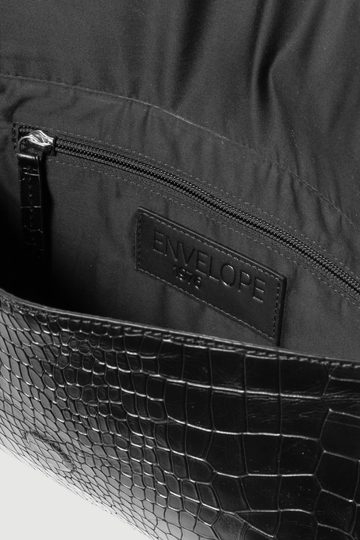 Onyx Clucth - Black Croc