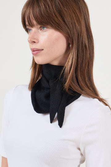 Misty Knit Scarf - Black