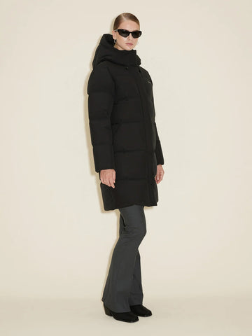 Loen Down Jacket - Black