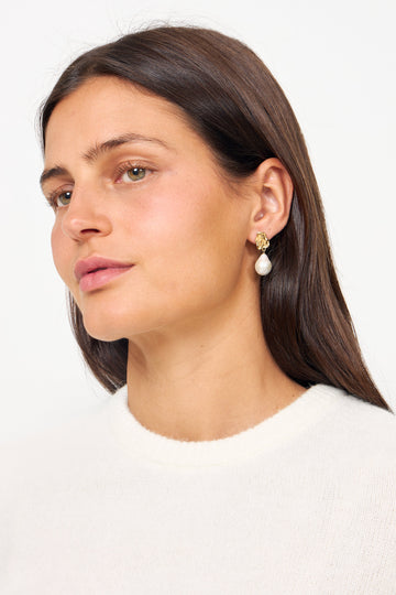 Paris Earrings - Gold/Pearl