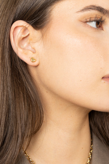 The Pebble Heart Studs - Gold