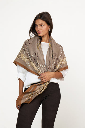Classy Scarf - Walnut