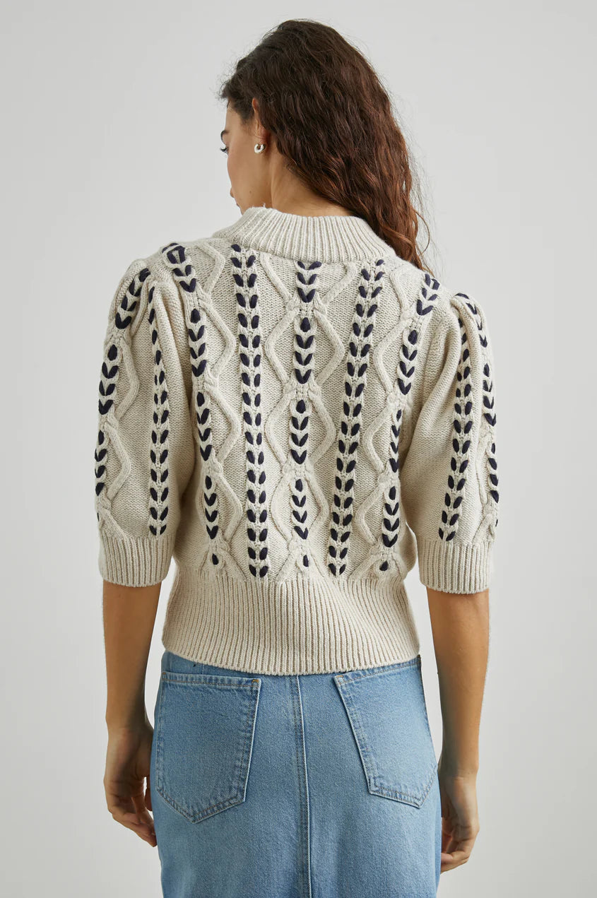 Addy - Oatmeal Navy Cables