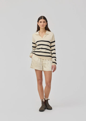 Ivory Stripe V-Neck - Black Summer Sand Stripe