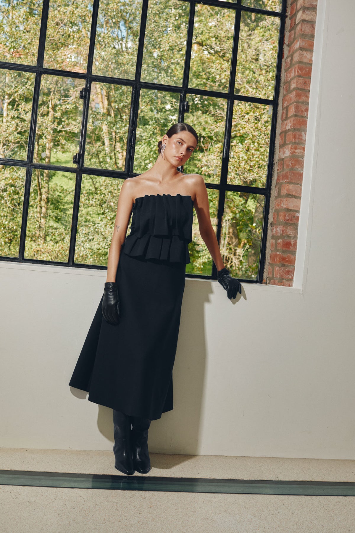 Sculpted Tube Dress - Black