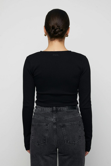 Pino Rib Triangle Neck - Black