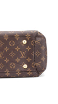 Louis Vuitton Montaigne Gm Monogram Bag - Brown