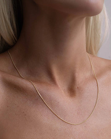 Thin Chain Necklace - Gold