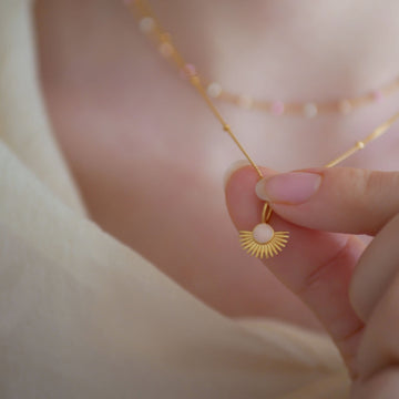 Soleil Necklace - Pale Peach