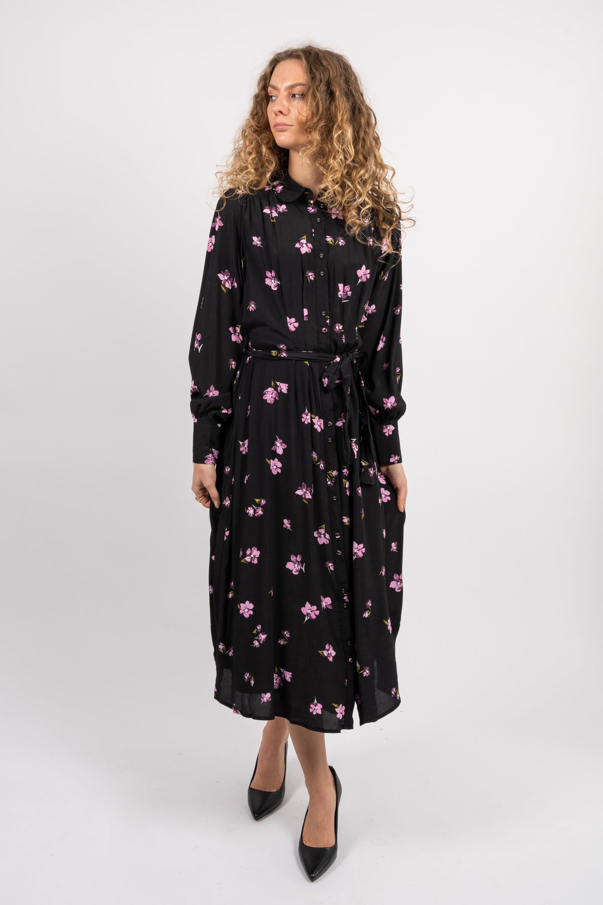 Walda Ls Aop Midi Dress - Black W/Cyclamen Flower