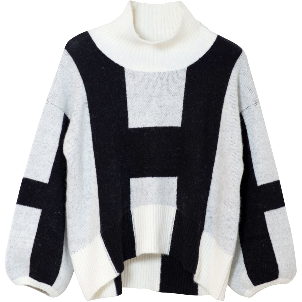 Isa Sweater - White