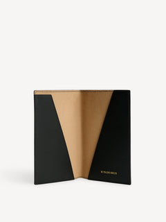 Ivy Passport - Black