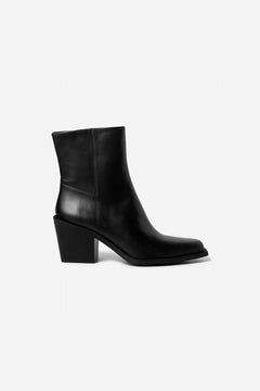 Jaxie Boot - Black