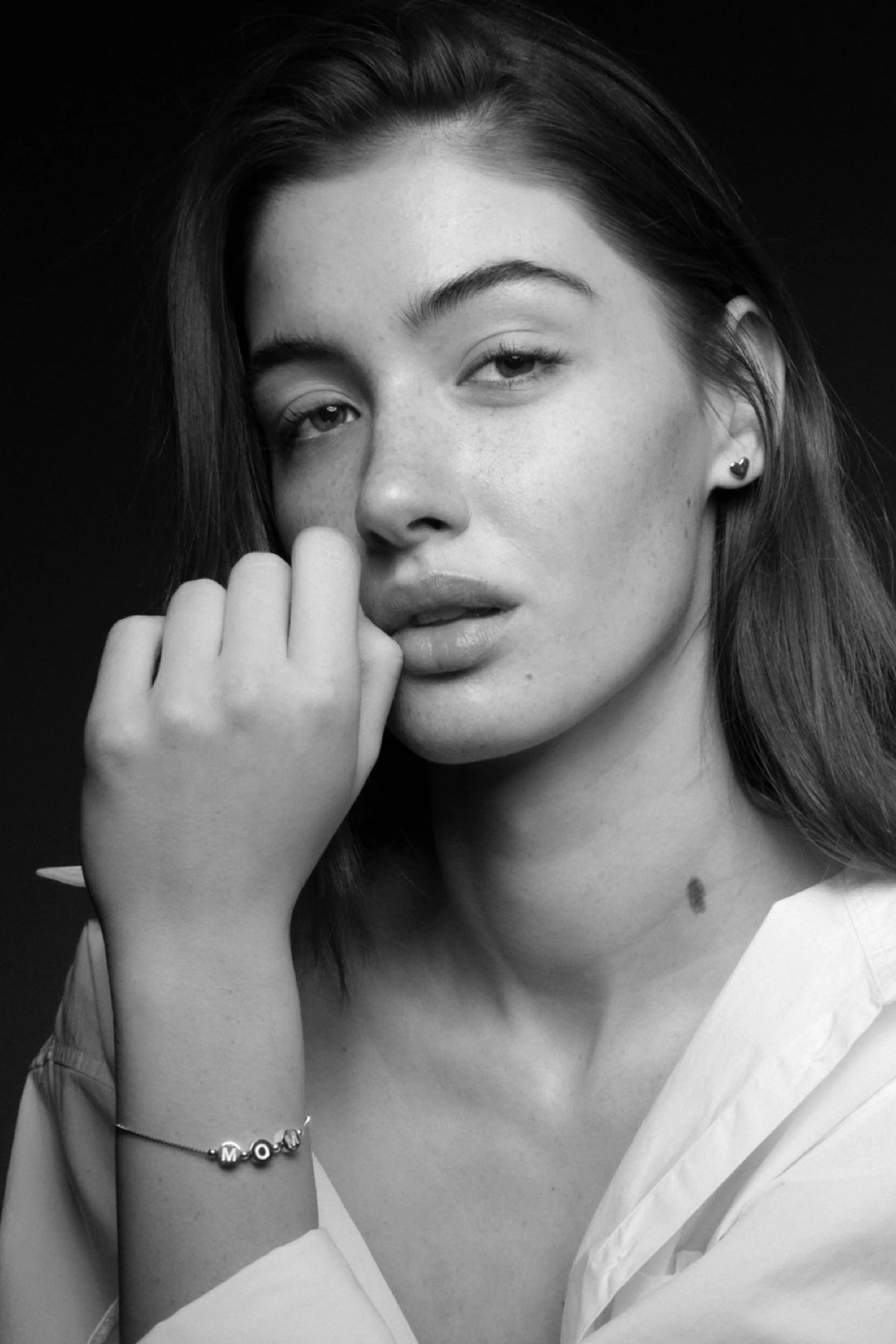 The Pebble Heart Studs - Gold