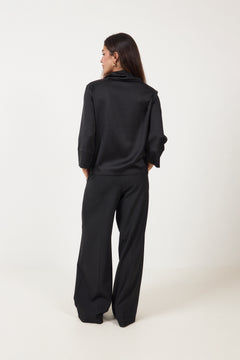 Vica - Black