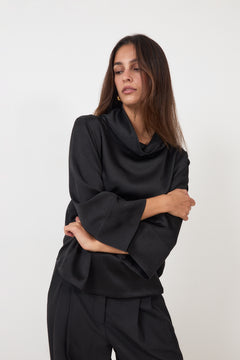 Vica - Black