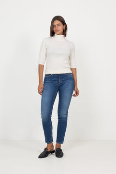 Piper Cropped - Modern Casual Used