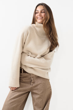 Boyfriend Turtleneck - Chalk