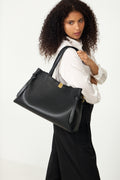 Gyoza Tote Pebble Grain Leather - Black