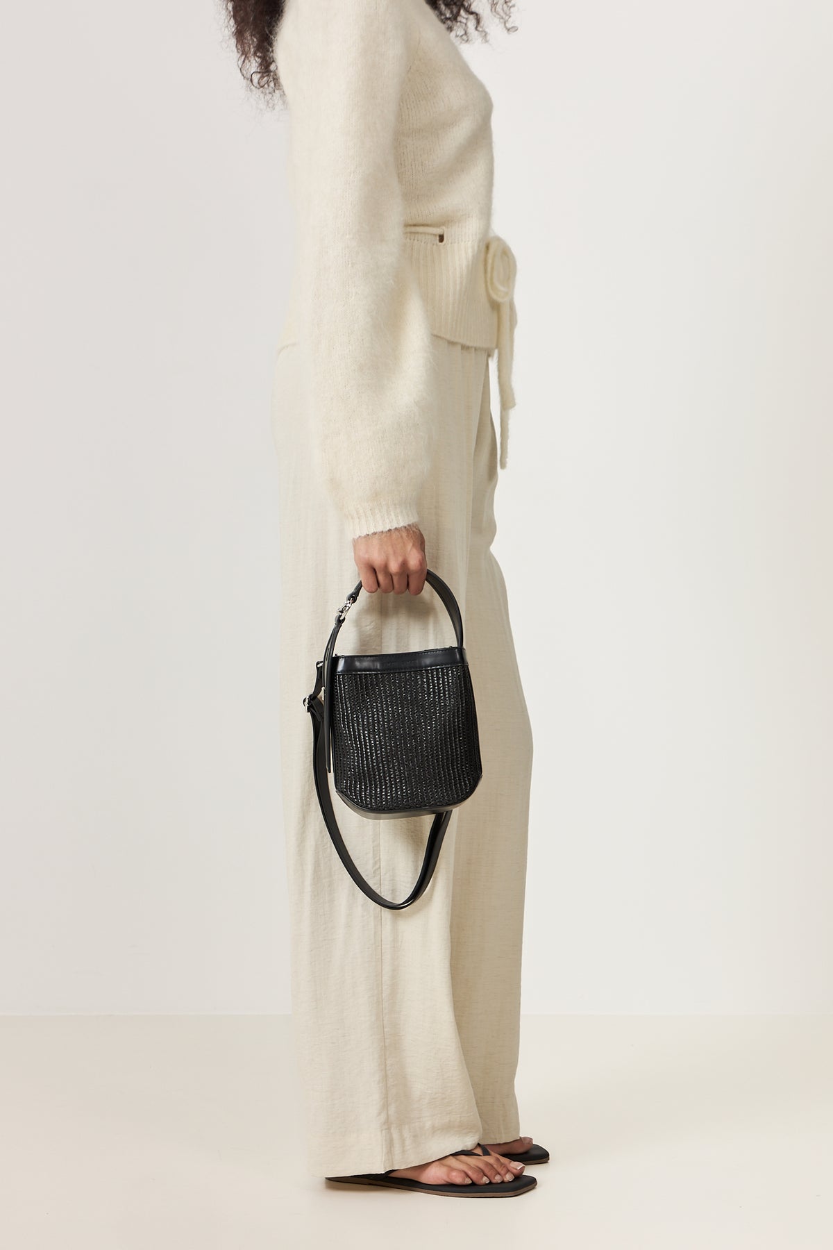Saelmegade Mini Bucket Raffia - Black