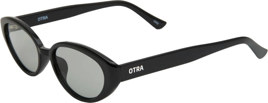 Greta - Black/Smoke