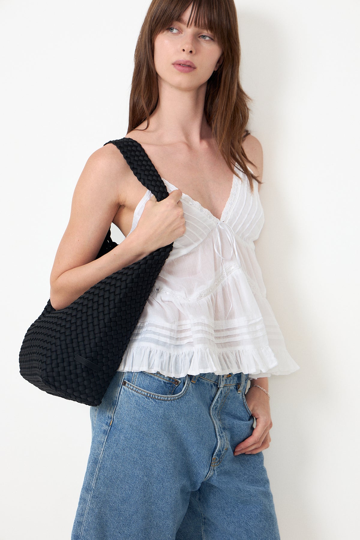 Nomad Hobo Medium - Onyx