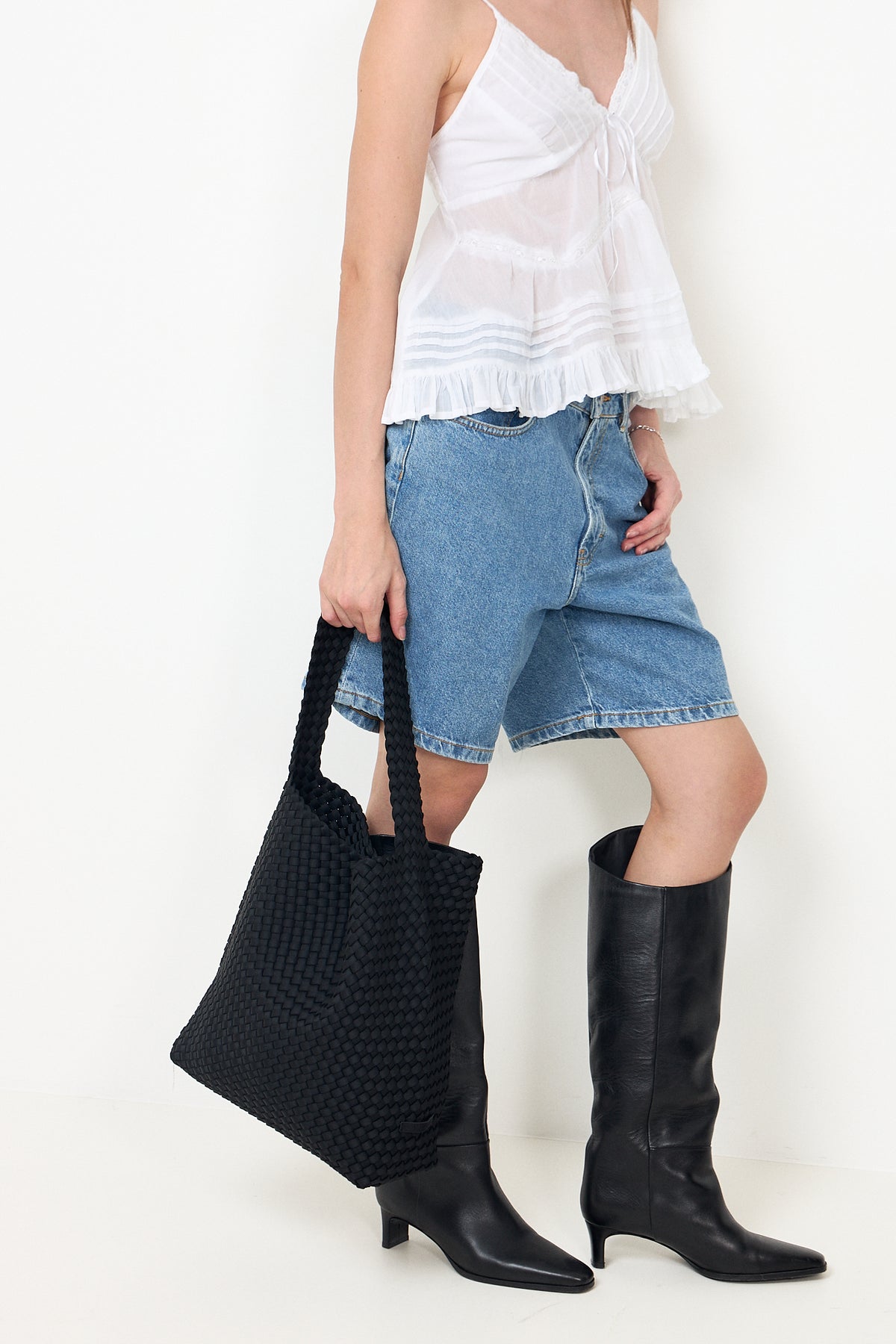 Nomad Hobo Medium - Onyx