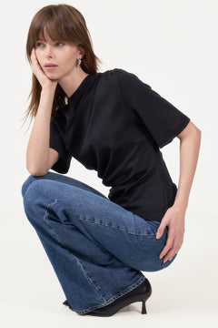 Oline Light Twist Tee - Black