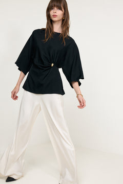 Zilla Brooch Detailed Blouse - Black