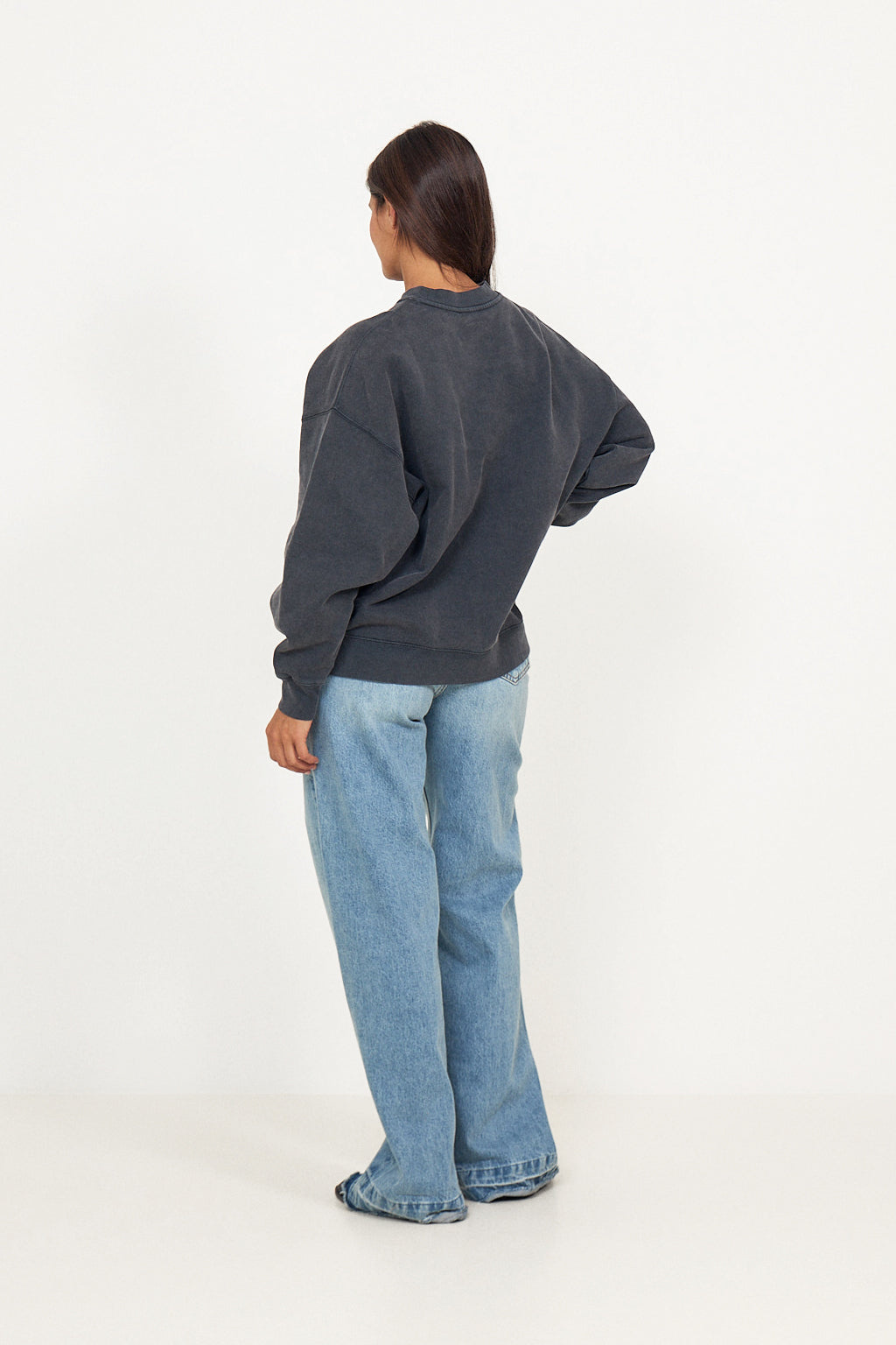 Miles Sweatshirt Leopard Muse - Washed Black