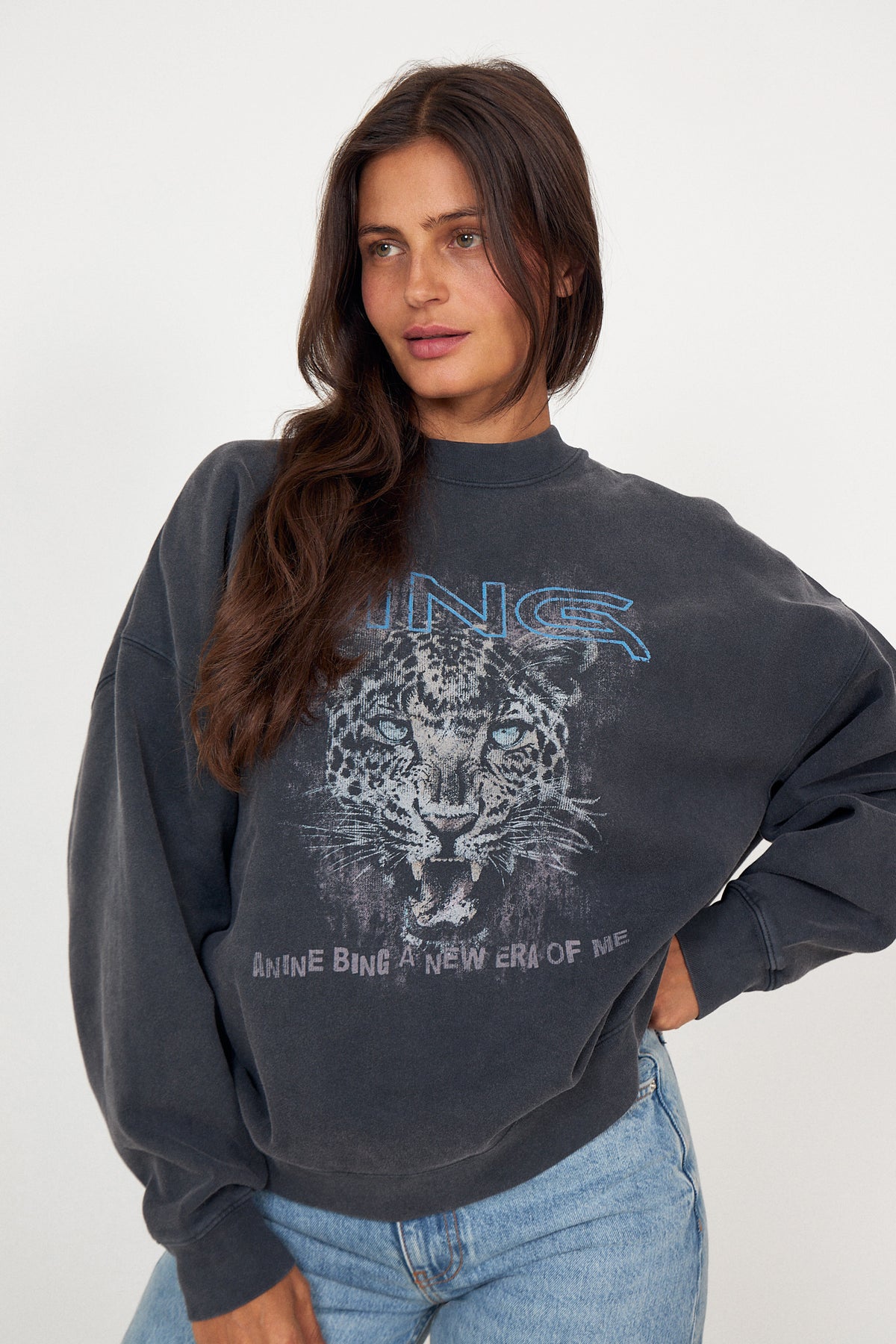Miles Sweatshirt Leopard Muse - Washed Black