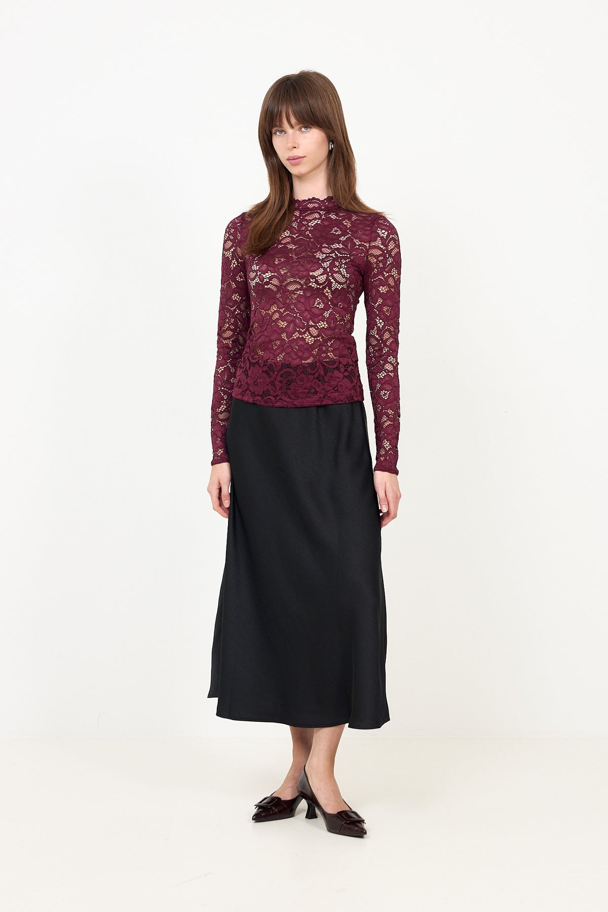 Yaslacey Ls Lace Top S - Port Royale
