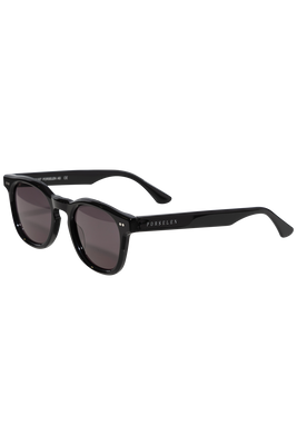 KP03 - Black