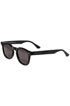 KP03 - Black