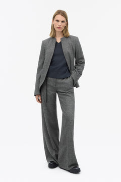 Ellis T - Lead Grey