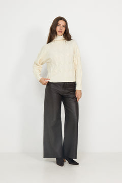 5660 Cosima - Off White