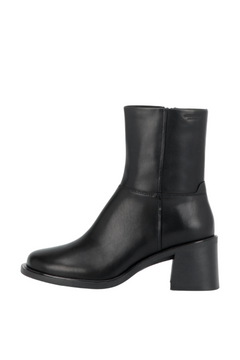 6251-001 Vega - Black