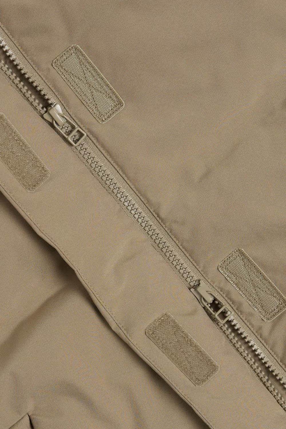 Besseggen Lt Short Jkt - Dk Sand