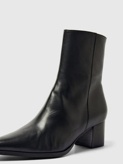 Stine Leather Boot - Black