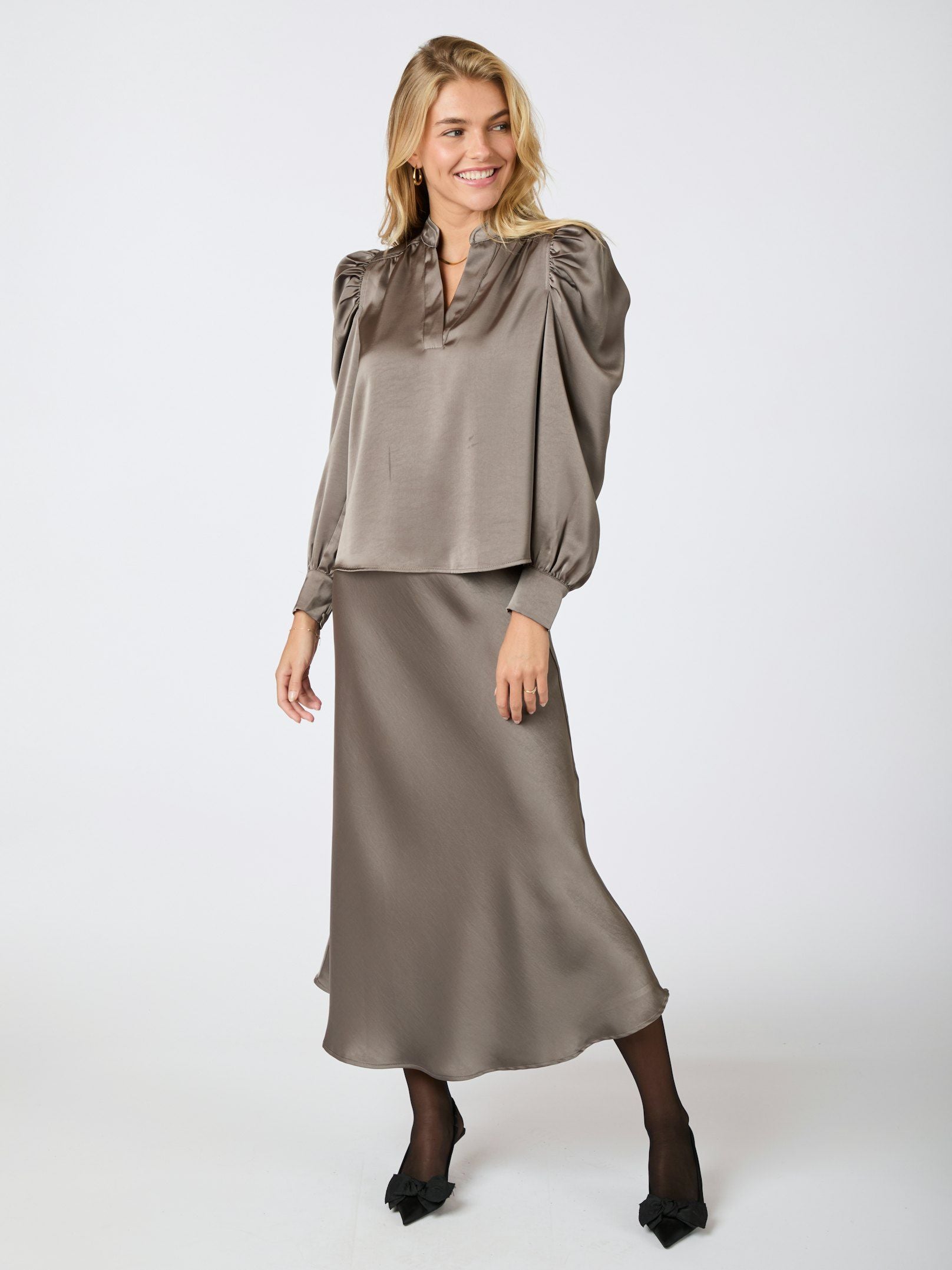 Rosslyn Heavy Sateen Blouse - Warm Grey