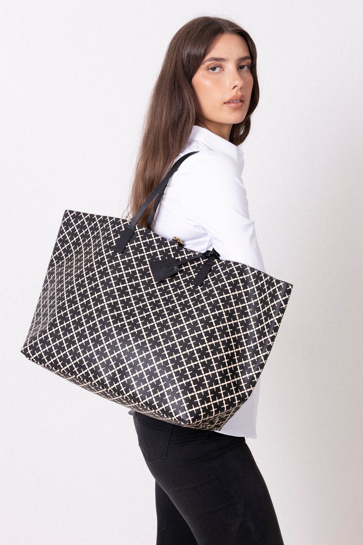Abi Tote - Black