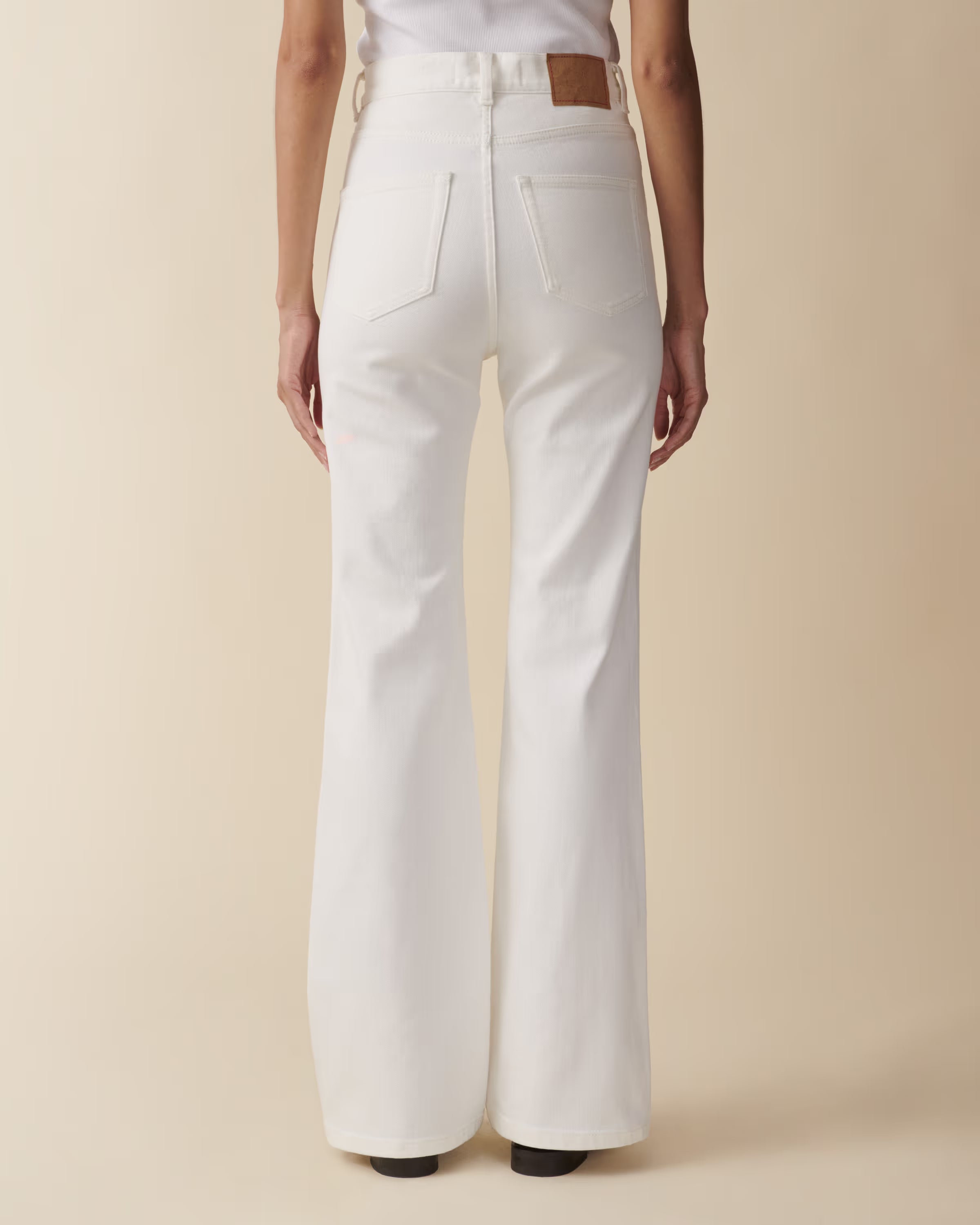 PW008 Pyramid Jeans - Natural White