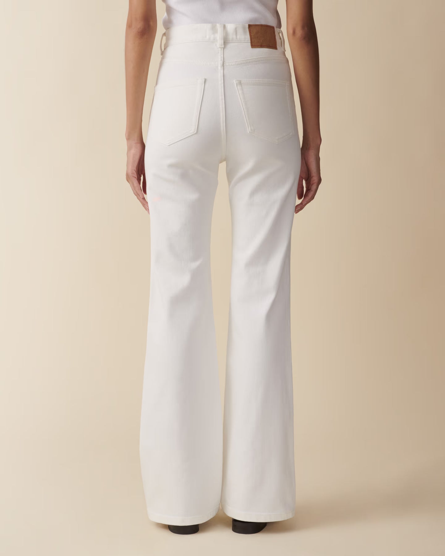 PW008 Pyramid Jeans - Natural White