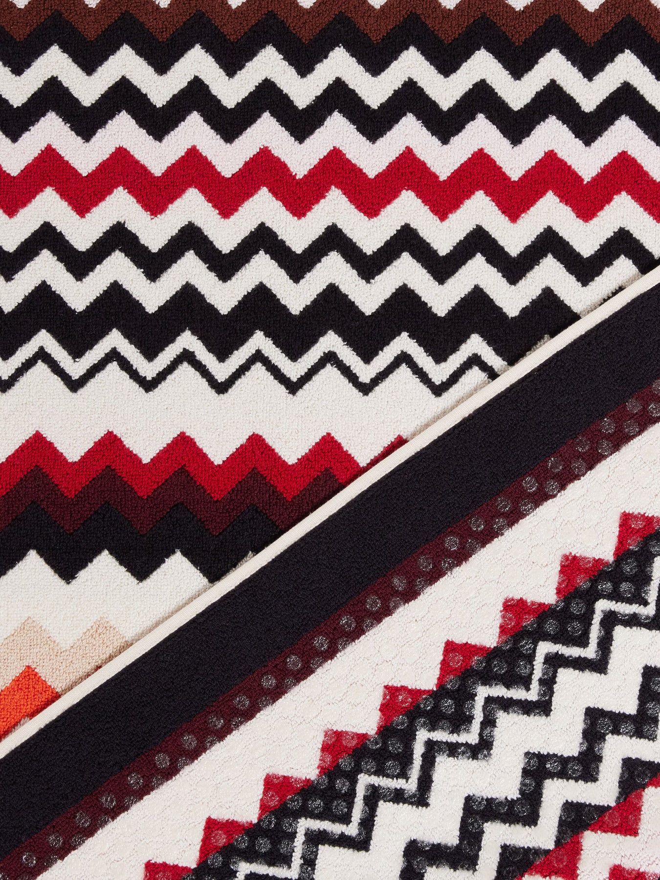 Best Bath Mat W/Rubber Bands - Red Multicolor