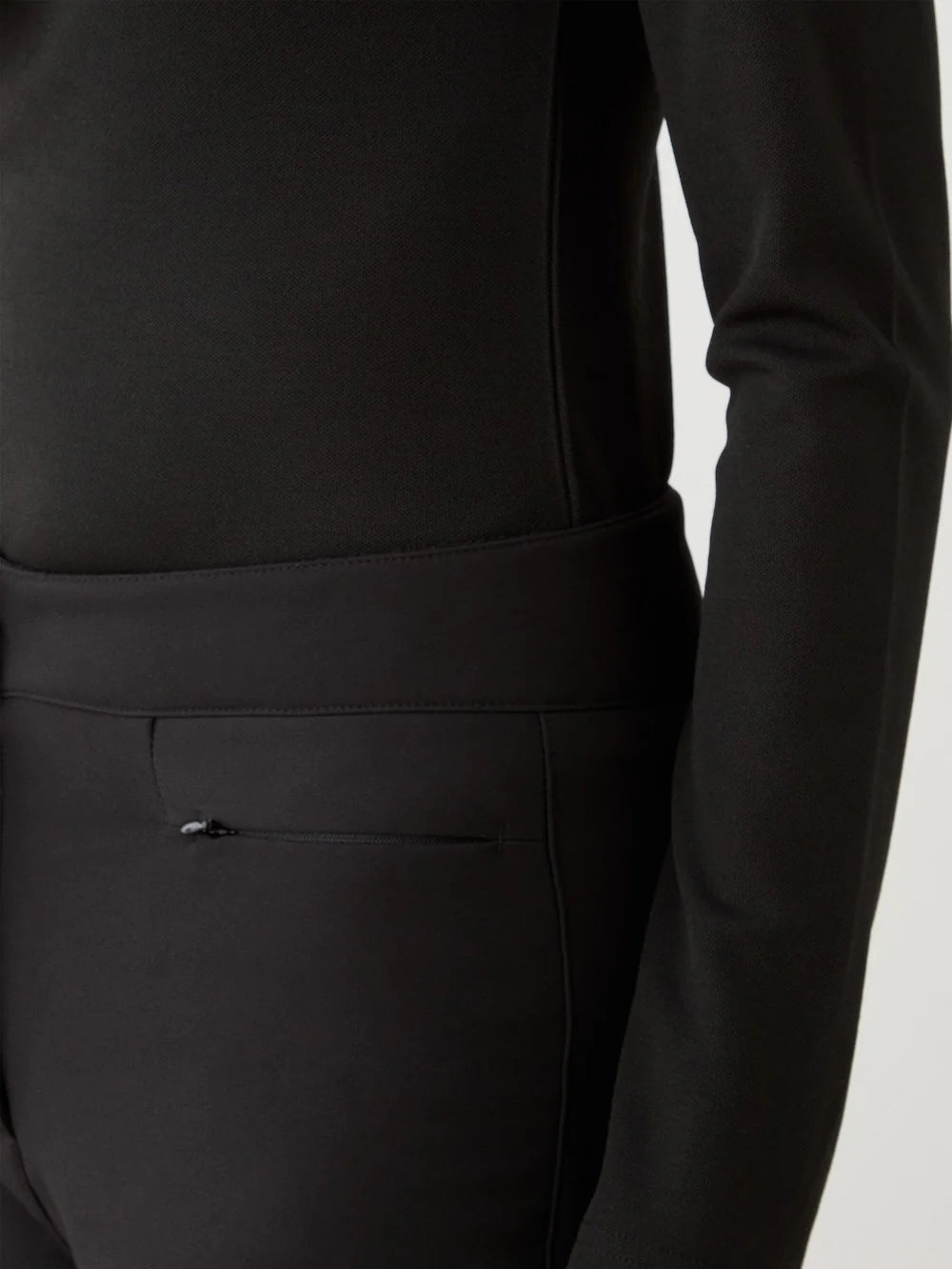 Tyin Bootleg Skipant - Black