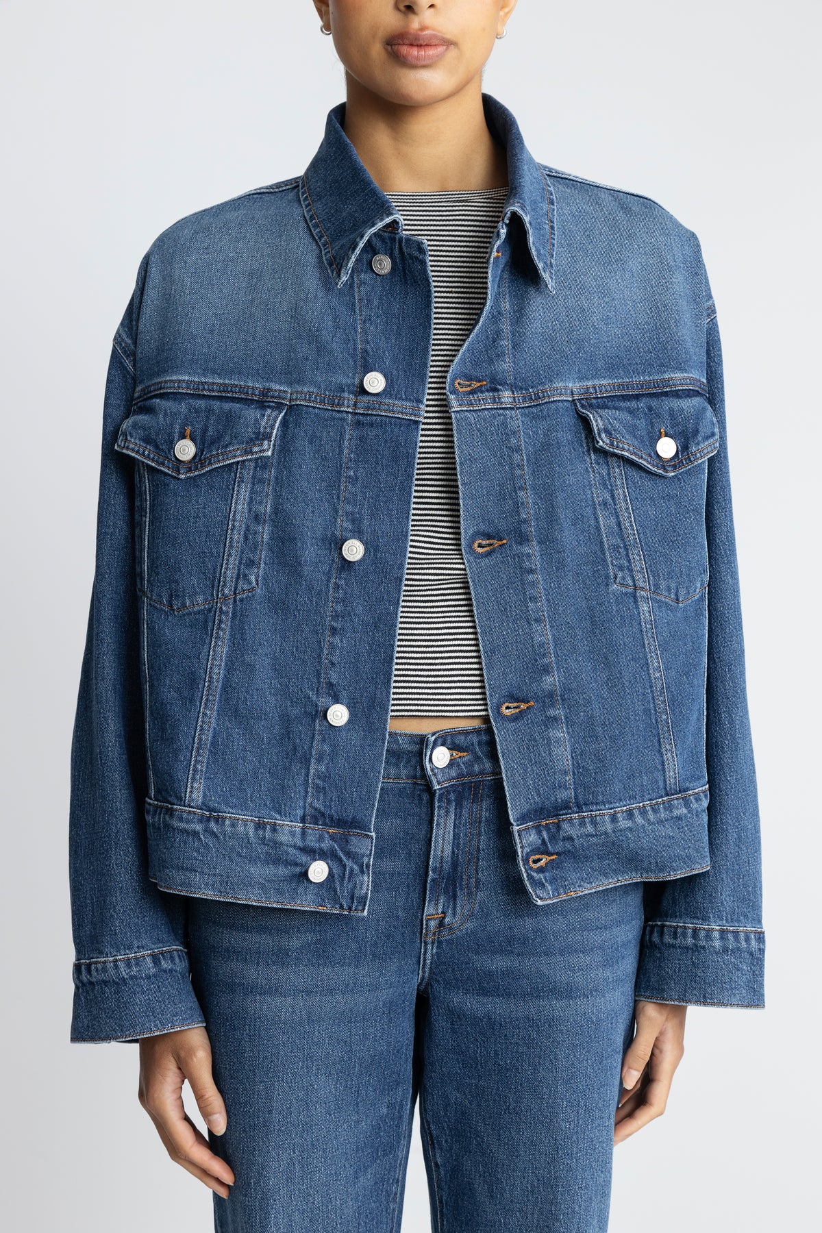 Oli Cropped Trucker - Artifact