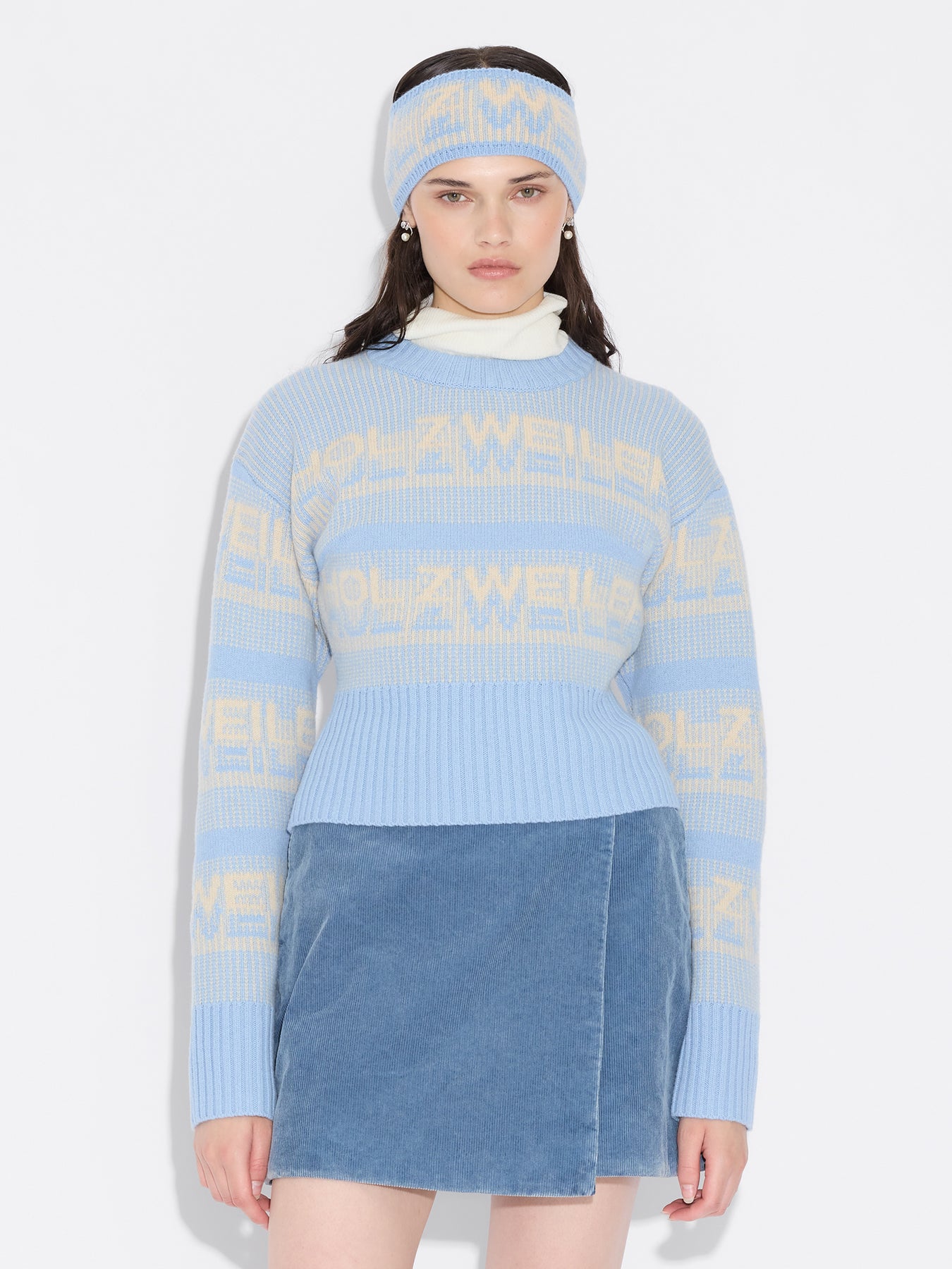 Ski Cropped Crew - Lt. Blue