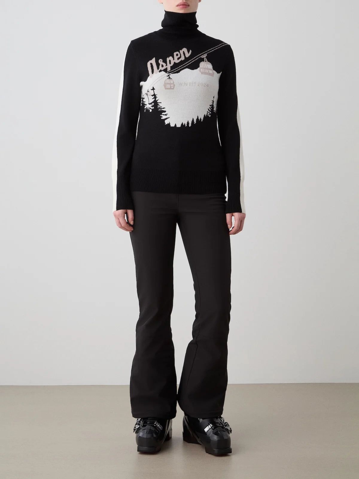 Afterski Sweater - Black