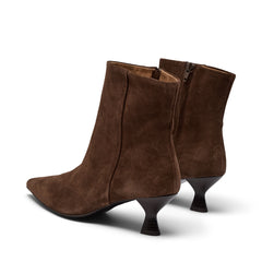 Wilma - Brown Suede