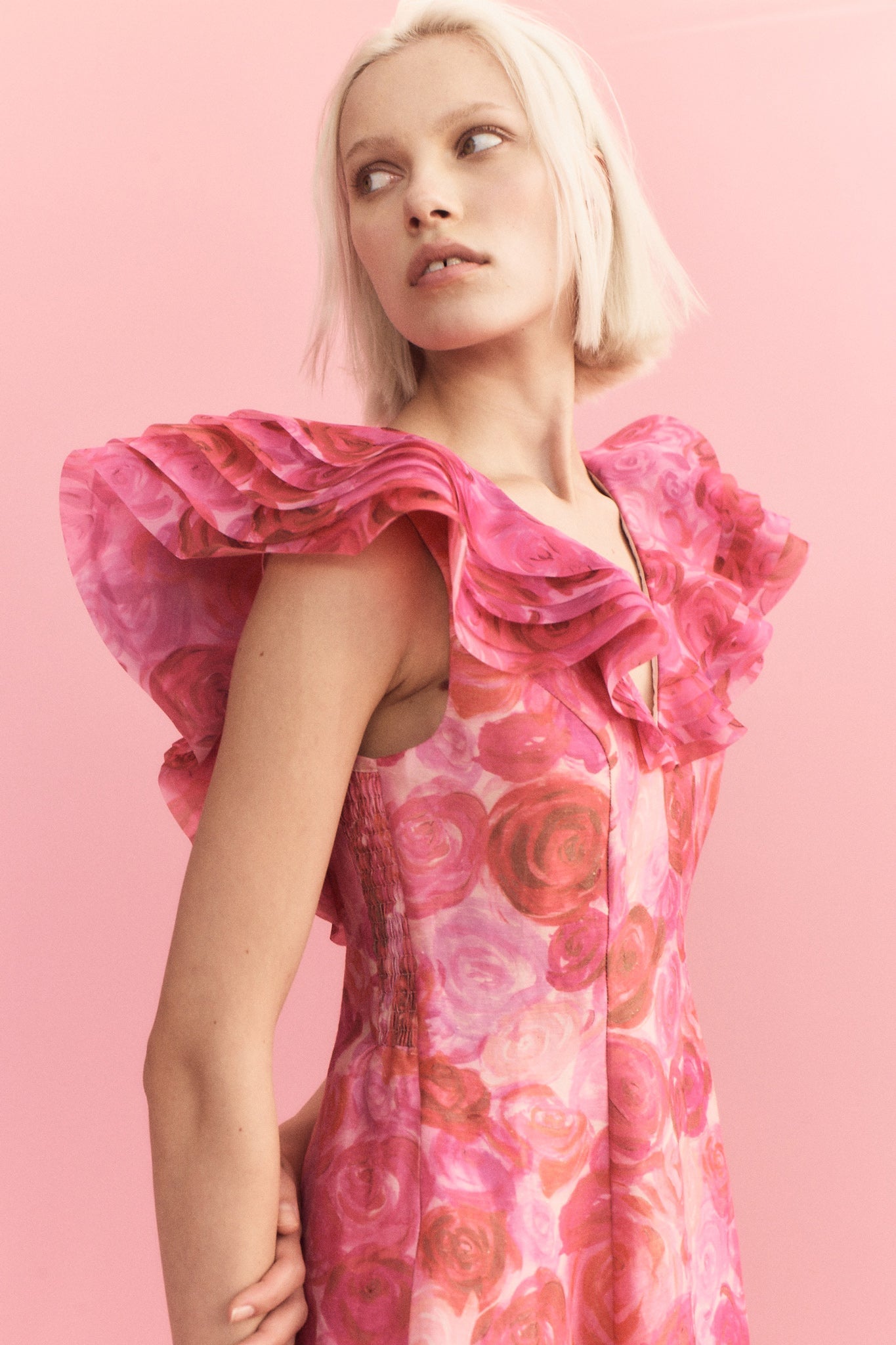 Enchanted Plunge Midi Dress - Misty Rose